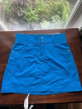 Title Nine Size 2 athletic skort Royal Blue, pockets, elastic waist